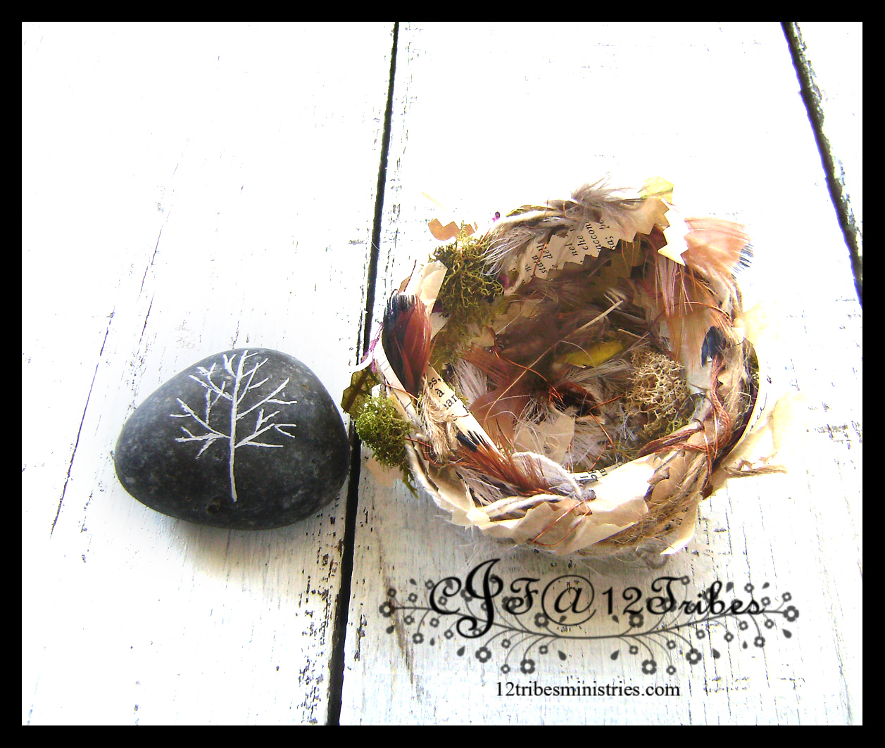 Artisan Fiber Bird Nest and Winter Tree Paper Weight